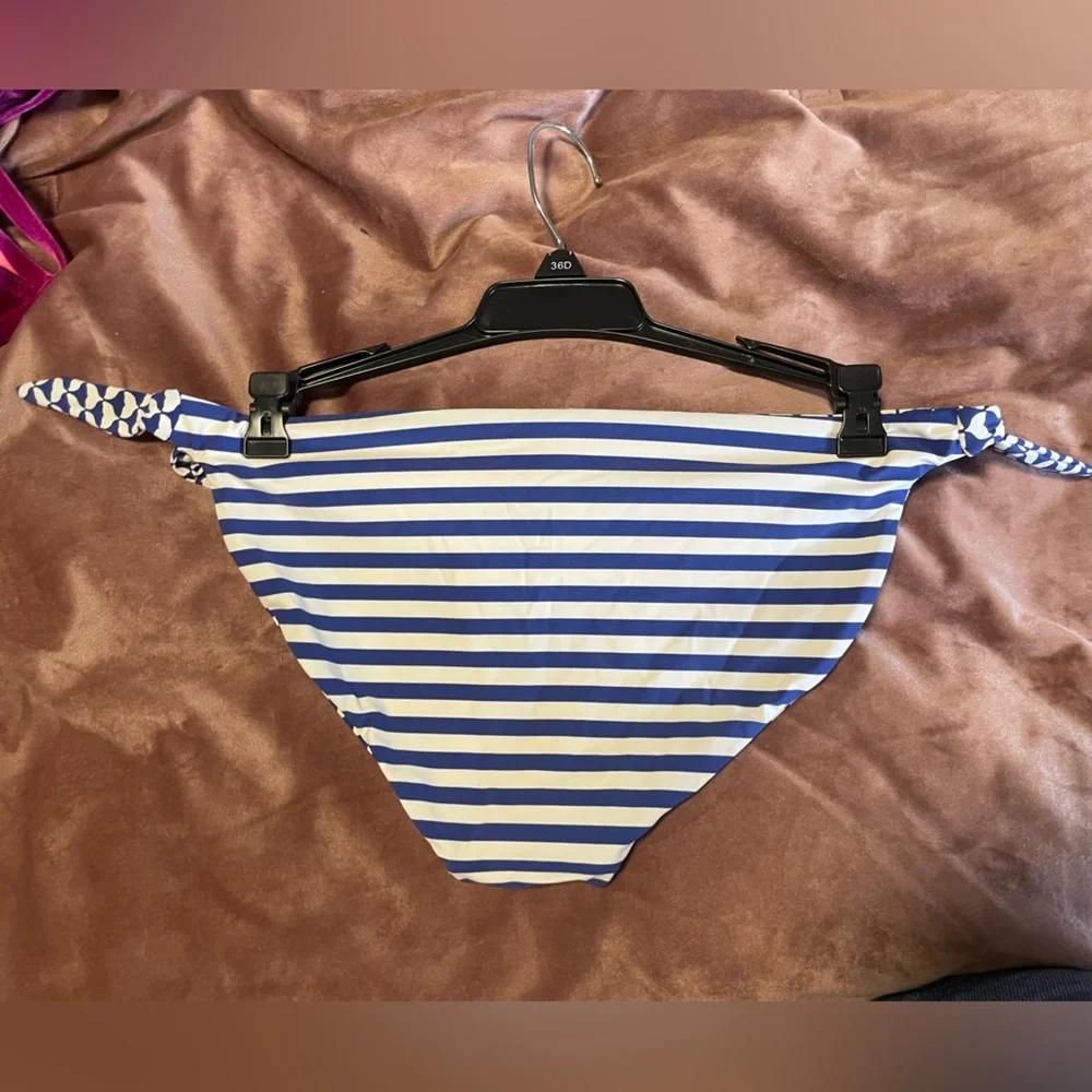 Vineyard Vines Blue and White Patterned Bandeau Bikini